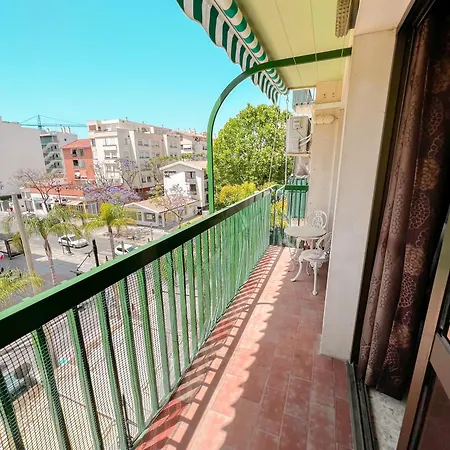 Bright And Cozy Flat By The *